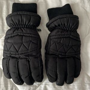 Boys Black Thinsulate Winter Gloves Medium